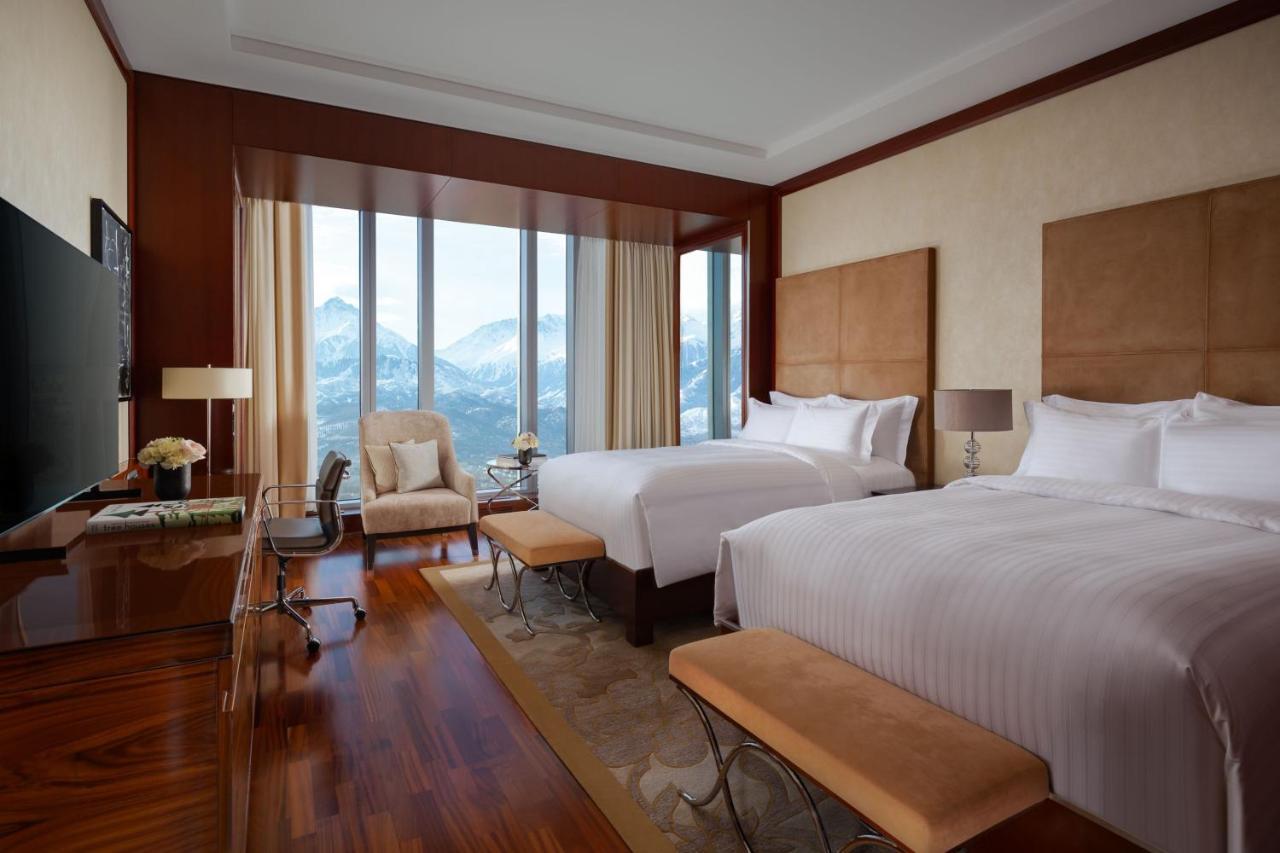 Hotel The Ritz-Carlton, Almaty Exterior foto