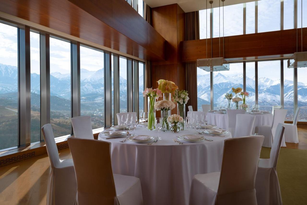 Hotel The Ritz-Carlton, Almaty Exterior foto