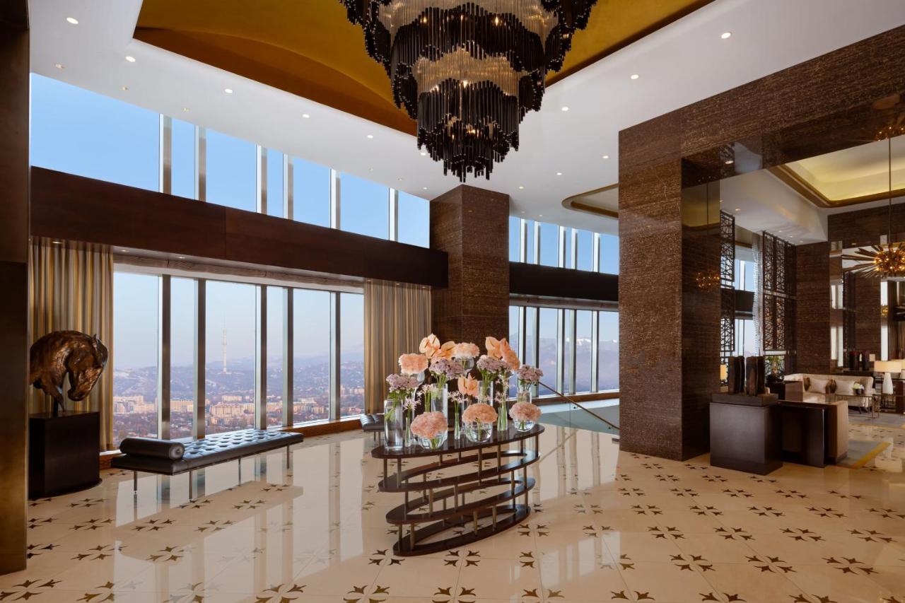 Hotel The Ritz-Carlton, Almaty Exterior foto