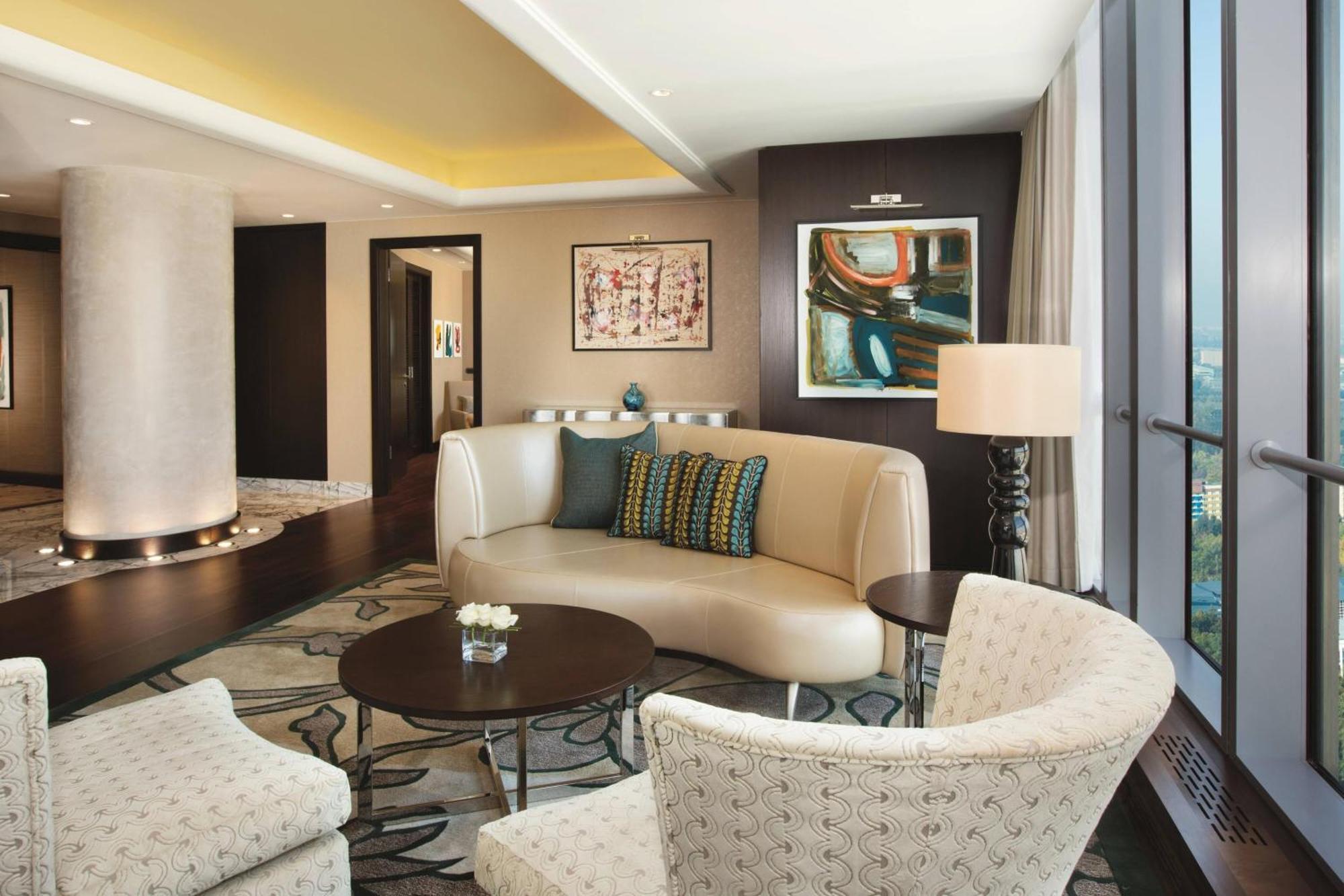 Hotel The Ritz-Carlton, Almaty Exterior foto
